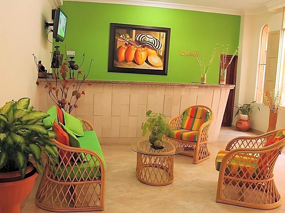 Casa Catalina Real Hotel 3*